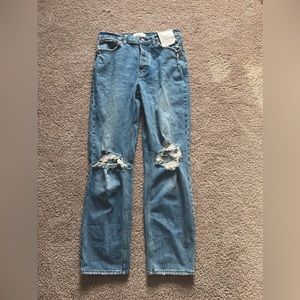 Abercrombie & Fitch ‘The Dad’ High Rise Ripped Jeans